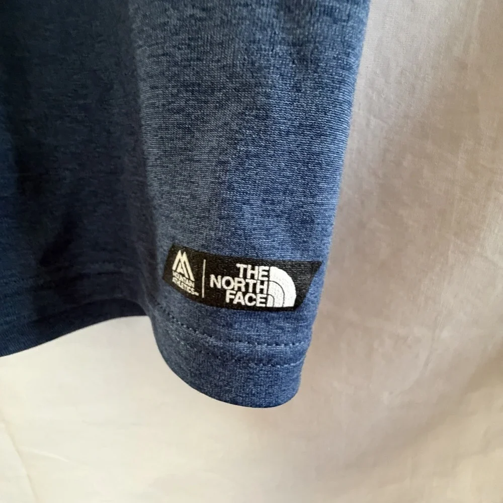 The North Face Shirt Men's Sz L Blue Mountain Athletics Blurry Short Sleeve
